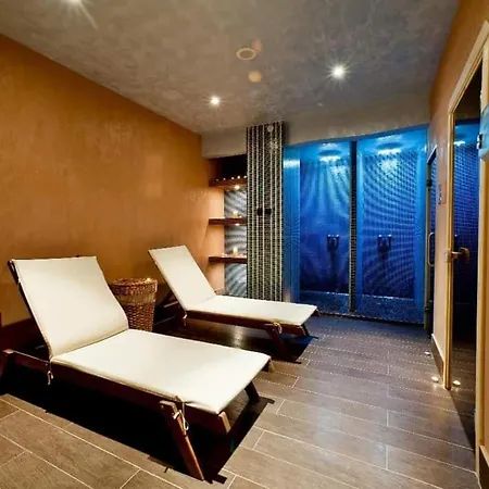 Sunrise View With Free In Cornelia Deluxe Appartamento