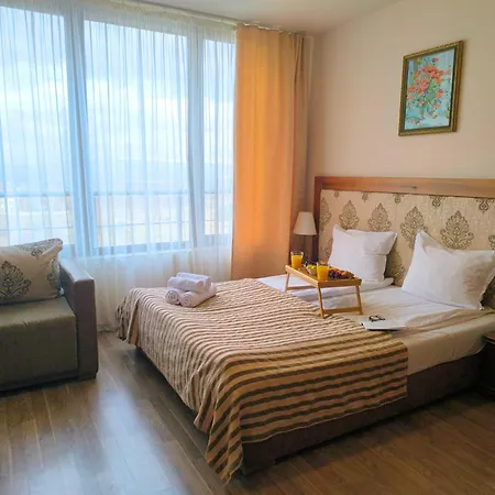 Sunrise View With Free And Bottle Of Wine In Cornelia Deluxe Residence, Free Parking Apartment *